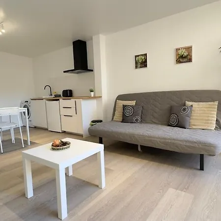 Like Iv - Ideal For Families And Friends