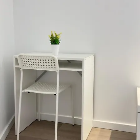 Like Iv - Ideal For Families And Friends