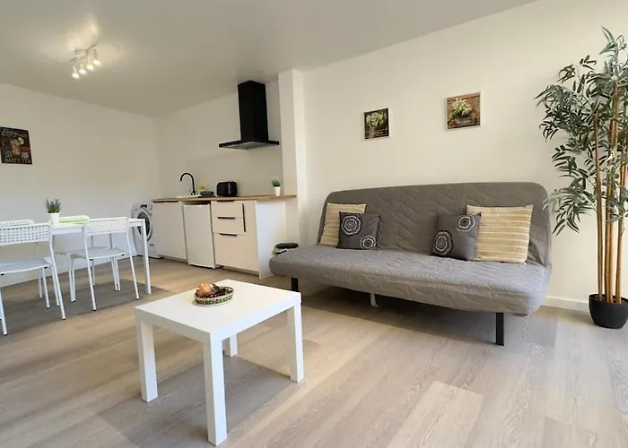 Like Iv - Ideal For Families And Friends