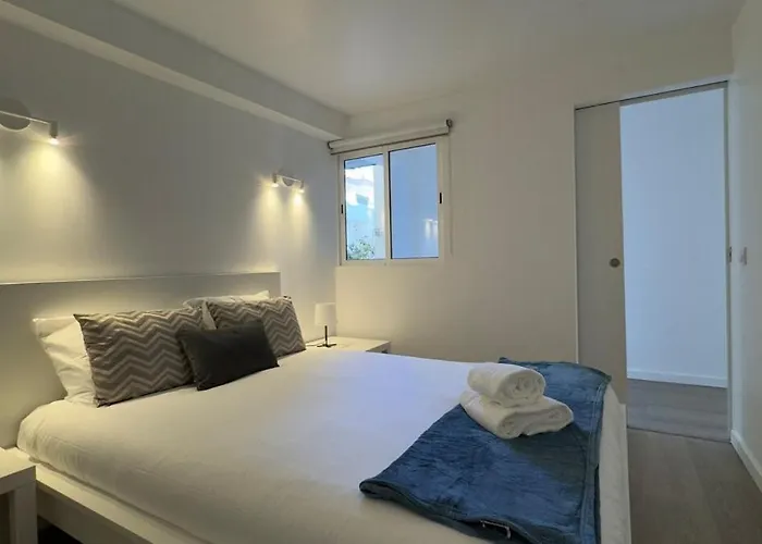 Like Iv - Ideal For Families And Friends